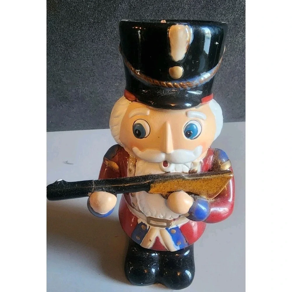 Yankee Candle Nutcracker gun Tealight Candle Holder Christmas Soldier